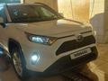 Toyota RAV4 2021 годаүшін21 000 000 тг. в Актобе – фото 13