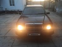 Mercedes-Benz E 260 1990 годаүшін1 200 000 тг. в Тараз