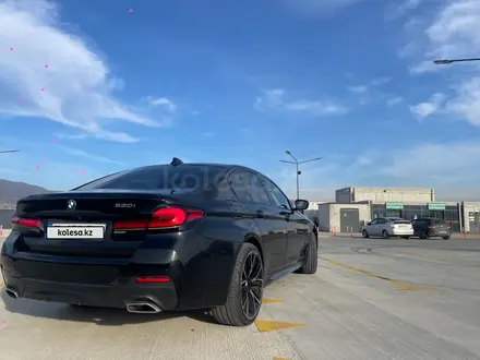 BMW 530 2022 года за 18 000 000 тг. в Алматы – фото 6