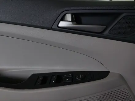 Hyundai Tucson 2018 года за 7 390 000 тг. в Шымкент – фото 24