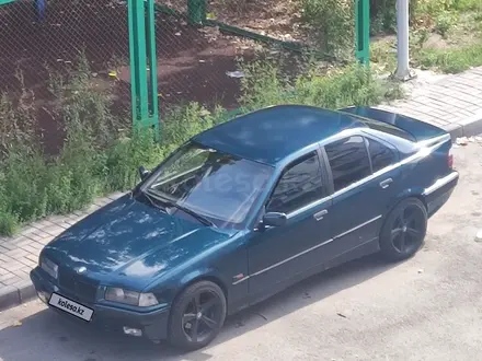 BMW 320 1995 года за 2 700 000 тг. в Алматы – фото 12