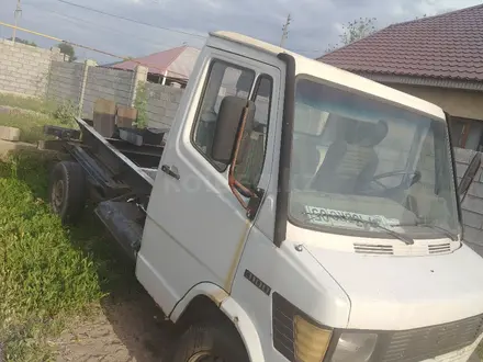 Mercedes-Benz  L 1113 1995 года за 3 000 000 тг. в Алматы – фото 4