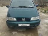 Volkswagen Sharan 1996 года за 1 650 000 тг. в Шымкент