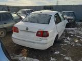 Volkswagen Polo 2005 года за 2 780 954 тг. в Актобе