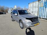 Mercedes-Benz ML 320 2002 годаfor4 200 000 тг. в Караганда – фото 2