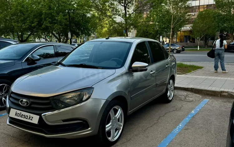ВАЗ (Lada) Granta 2190 2020 годаүшін4 500 000 тг. в Астана