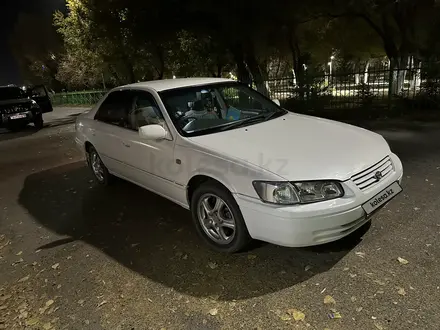 Toyota Camry 2000 года за 3 500 000 тг. в Аягоз