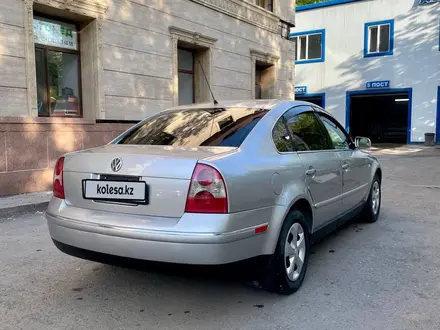 Volkswagen Passat 2004 года за 2 700 000 тг. в Астана – фото 5
