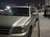 Toyota Highlander 2003 года за 6 000 000 тг. в Астана