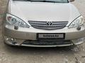 Toyota Camry 2003 годаүшін2 500 000 тг. в Актобе – фото 2