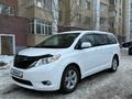 Toyota Sienna 2012 годаfor11 300 000 тг. в Астана