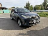 Toyota Highlander 2018 года за 14 300 000 тг. в Тараз – фото 4