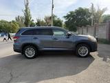 Toyota Highlander 2018 года за 14 300 000 тг. в Тараз