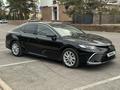 Toyota Camry 2023 года за 16 300 000 тг. в Караганда – фото 3