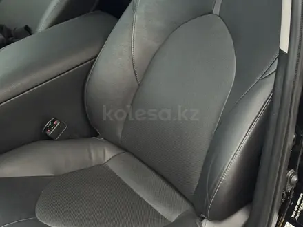 Toyota Camry 2023 года за 16 300 000 тг. в Караганда – фото 10
