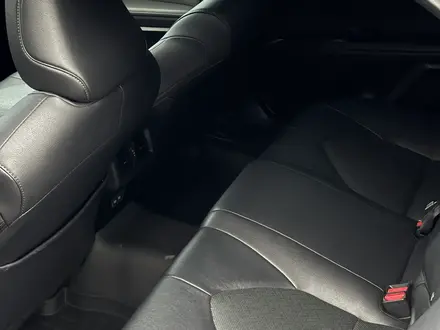 Toyota Camry 2023 года за 16 300 000 тг. в Караганда – фото 11