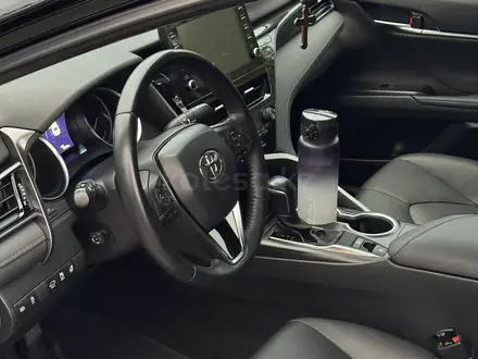 Toyota Camry 2023 года за 16 300 000 тг. в Караганда – фото 7