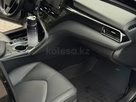 Toyota Camry 2023 года за 16 300 000 тг. в Караганда – фото 8