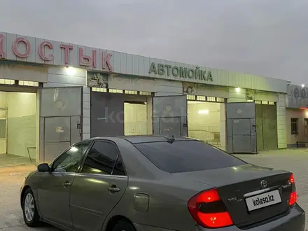 Toyota Camry 2004 года за 3 800 000 тг. в Актау – фото 4