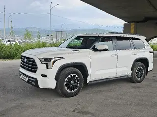 Toyota Sequoia, 2024