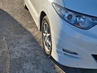 Toyota Estima 2008 года за 7 500 000 тг. в Усть-Каменогорск