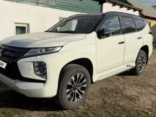 Mitsubishi Montero Sport