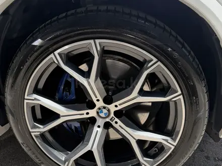 BMW X5 2024 года за 52 000 000 тг. в Алматы – фото 4