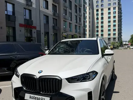 BMW X5 2024 года за 52 000 000 тг. в Алматы – фото 2