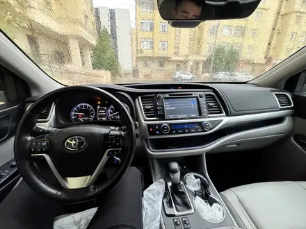 Toyota Highlander 2018 года за 18 000 000 тг. в Актау – фото 9