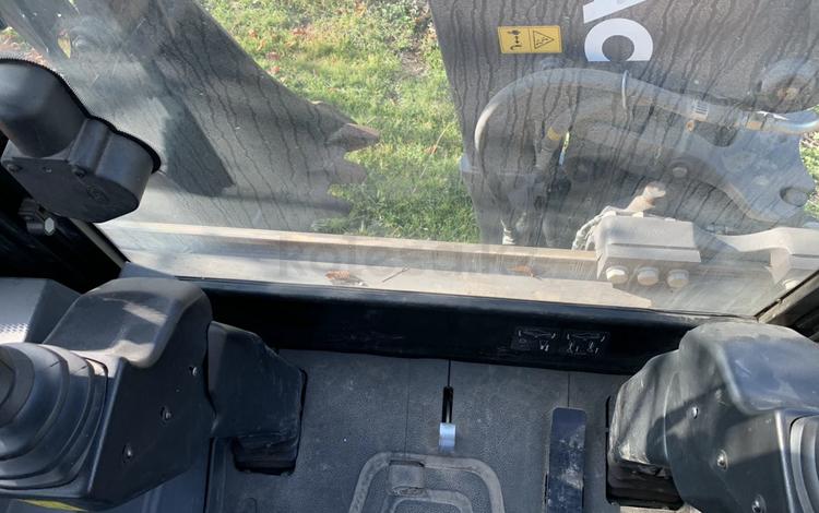 Mecalac TLB870 2023 г.