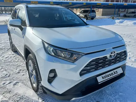 Toyota RAV4 2021 года за 16 490 000 тг. в Усть-Каменогорск