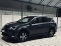 Toyota RAV4 2016 годаүшін5 600 000 тг. в Актау