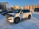 Toyota Land Cruiser 2017 годаүшін34 000 000 тг. в Астана – фото 2