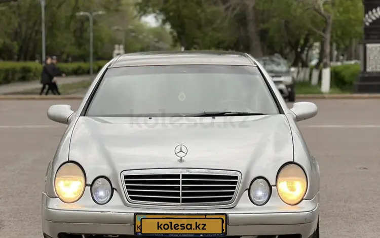 Mercedes-Benz CLK 200 1998 годаfor2 100 000 тг. в Караганда