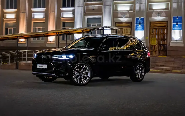 BMW X7 2021 года за 35 000 000 тг. в Алматы