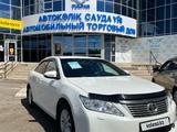 Toyota Camry 2014 года за 9 600 000 тг. в Уральск – фото 2