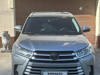 Toyota Highlander 2018 года за 16 700 000 тг. в Шымкент