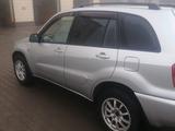 Toyota RAV4 2000 годаfor5 000 000 тг. в Уральск – фото 2