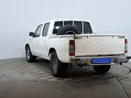 Nissan NP300 2007 года за 1 390 000 тг. в Астана – фото 7
