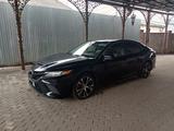 Toyota Camry 2018 года за 12 300 000 тг. в Алматы