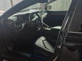 Toyota Camry 2018 года за 12 300 000 тг. в Алматы – фото 2