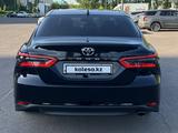 Toyota Camry 2023 годаүшін16 800 000 тг. в Астана – фото 3