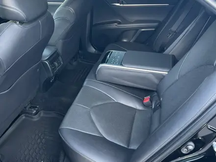 Toyota Camry 2023 года за 16 800 000 тг. в Астана – фото 12