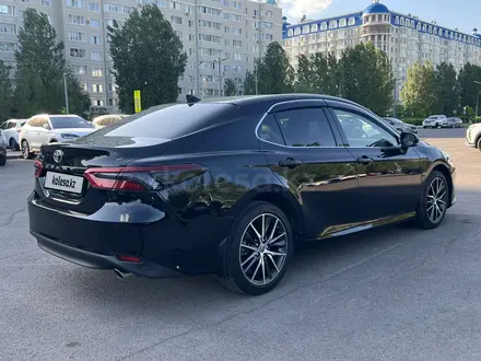 Toyota Camry 2023 года за 16 800 000 тг. в Астана – фото 7