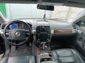 Volkswagen Touareg 2008 года за 6 399 000 тг. в Алматы – фото 7