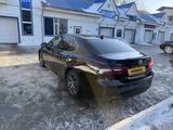 Toyota Camry 2023 годаfor19 500 000 тг. в Экибастуз – фото 5