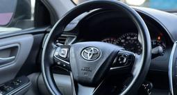 Toyota Camry 2015 года за 8 900 000 тг. в Актобе – фото 3