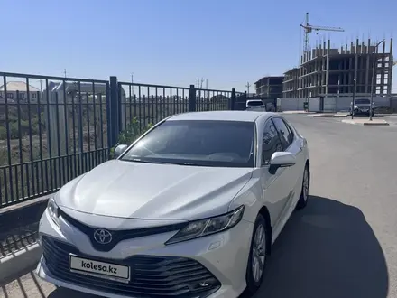 Toyota Camry 2019 года за 13 500 000 тг. в Атырау