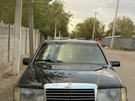 Mercedes-Benz E 230 1992 года за 1 000 000 тг. в Алматы