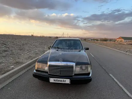 Mercedes-Benz E 230 1992 года за 1 000 000 тг. в Алматы – фото 7
